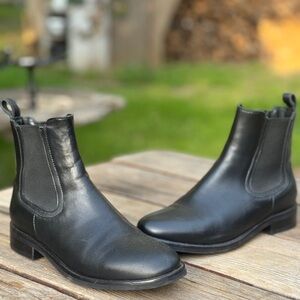 Thursday Black Leather Chelsea Boots
